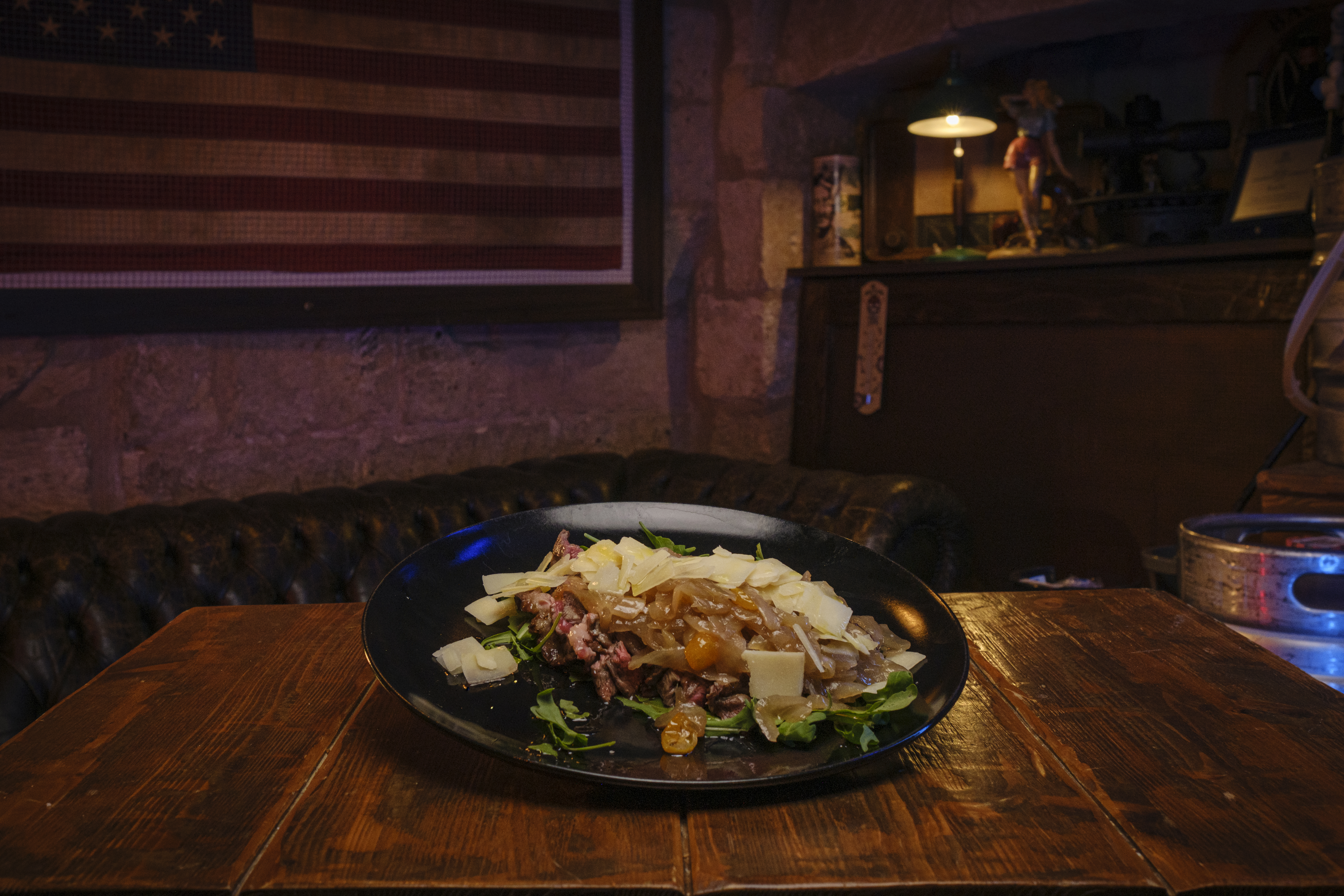 Cut onion beef — Carne alla brace Road 66